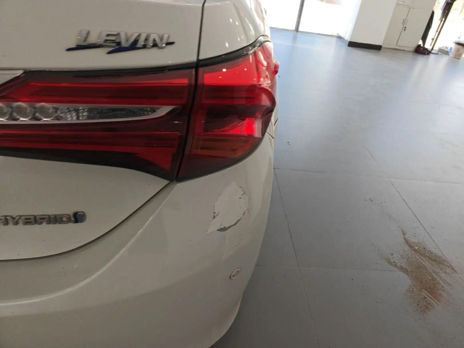 Toyota Levin 2016 Dual-Engine 1.8H GS E-CVT Elite Model with Sunroof — миниатюра 9
