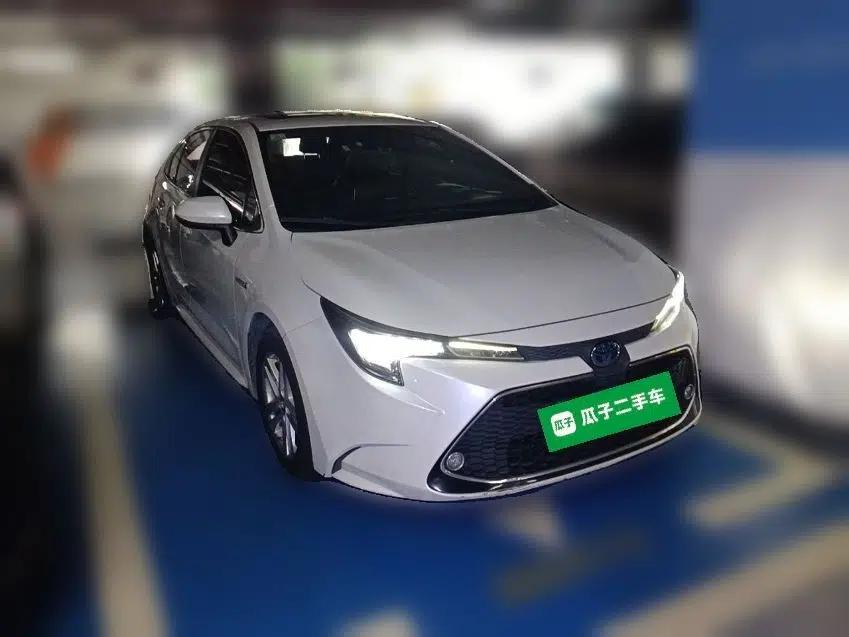Toyota Levin 2019 Dual-Engine 1.8H E-CVT Luxury Edition China VI Standard — миниатюра 3