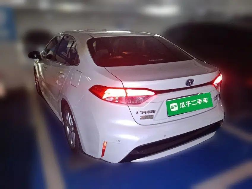 Toyota Levin 2019 Dual-Engine 1.8H E-CVT Luxury Edition China VI Standard — миниатюра 4