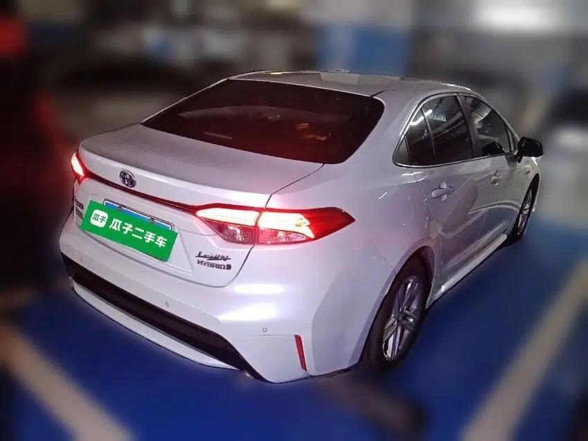 Toyota Levin 2019 Dual-Engine 1.8H E-CVT Luxury Edition China VI Standard — миниатюра 6
