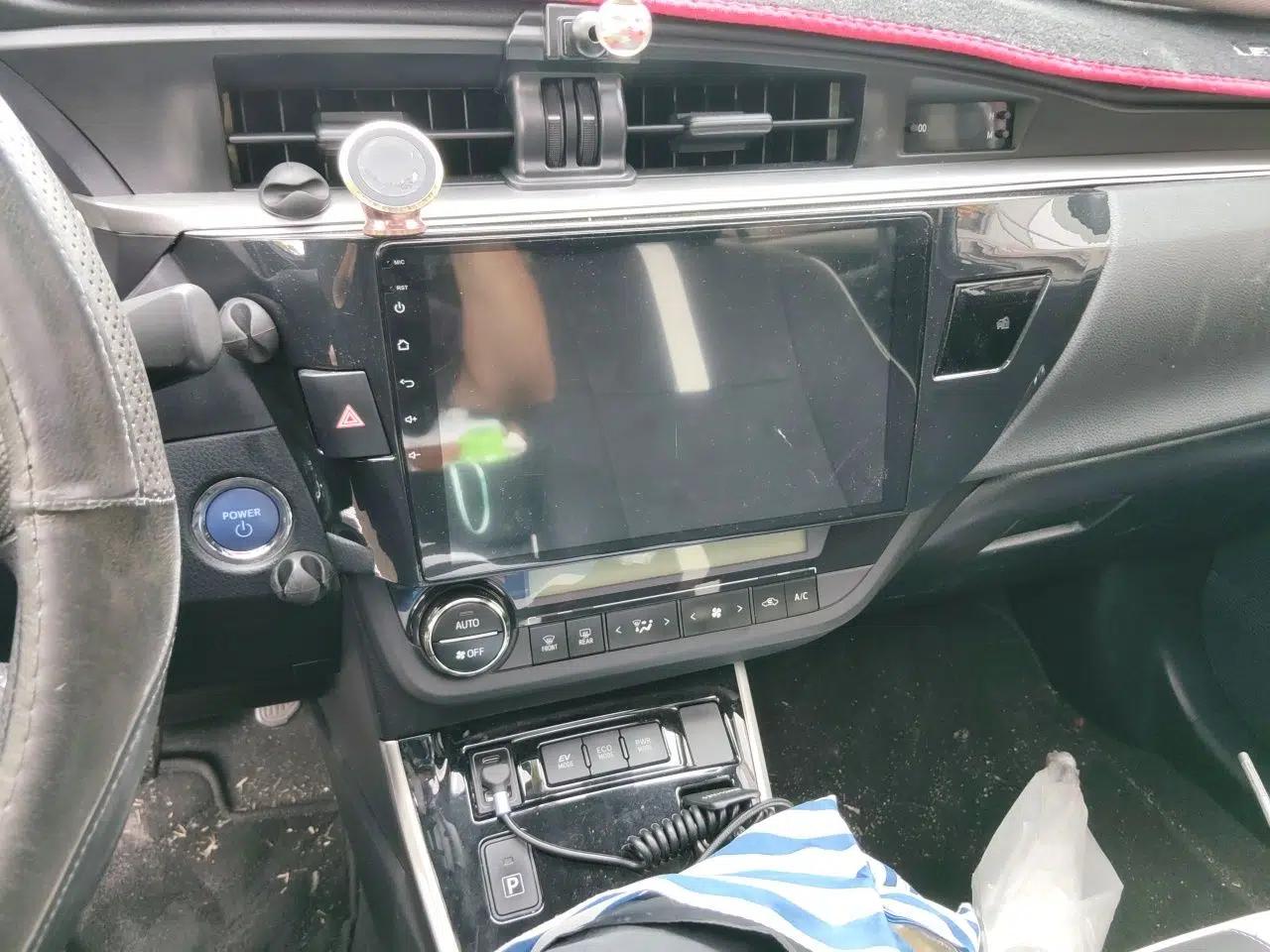 Toyota Levin 2016 Dual-Engine 1.8H GS E-CVT Elite Model with Sunroof — миниатюра 13