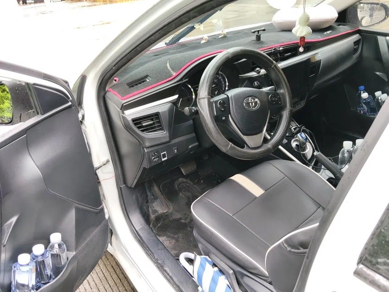 Toyota Levin 2016 Dual-Engine 1.8H GS E-CVT Elite Model with Sunroof — миниатюра 16