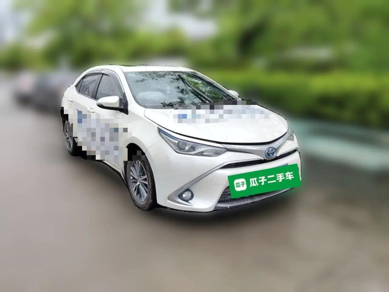 Toyota Levin 2016 Dual-Engine 1.8H GS E-CVT Elite Model with Sunroof — миниатюра 3
