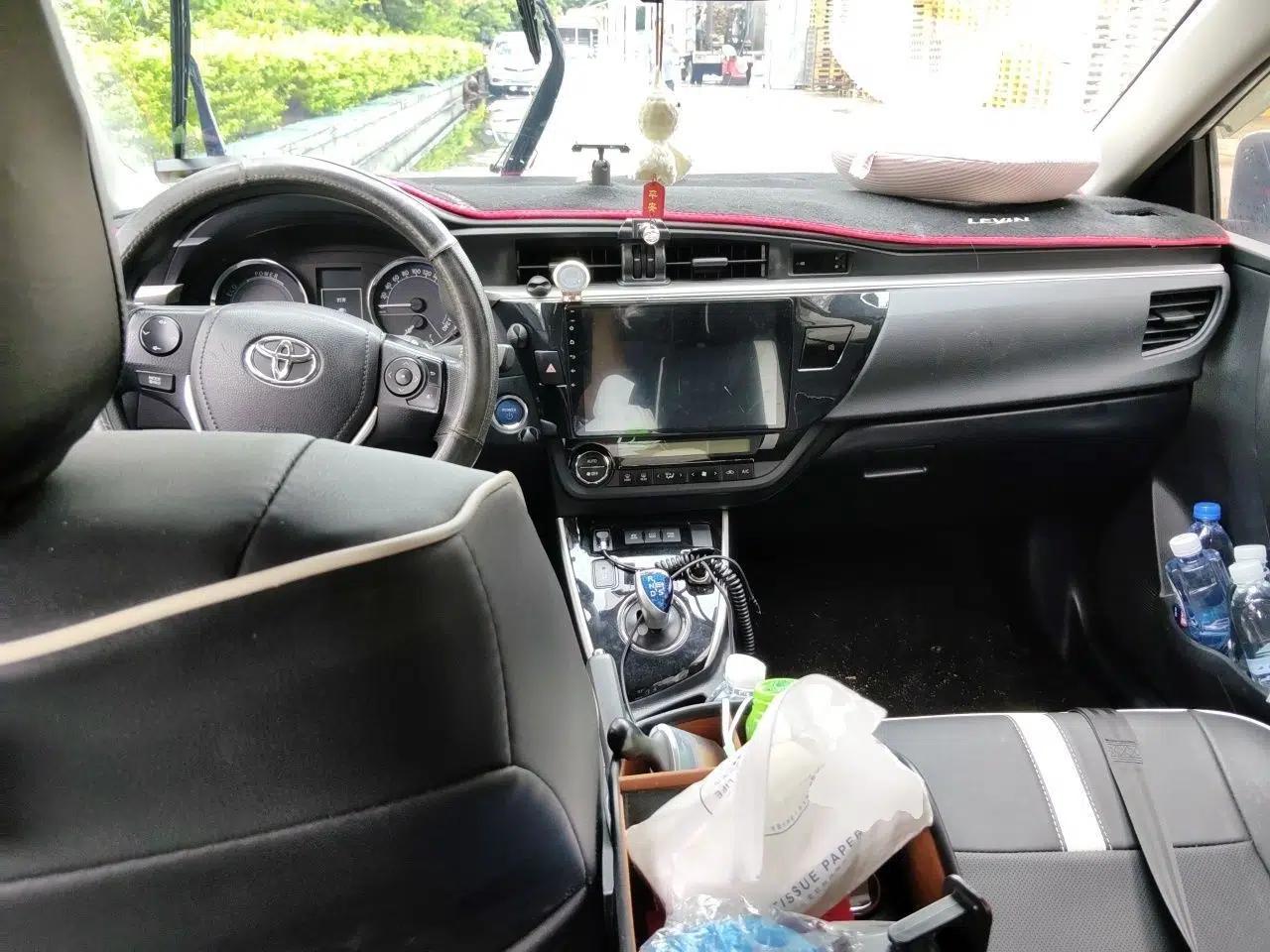 Toyota Levin 2016 Dual-Engine 1.8H GS E-CVT Elite Model with Sunroof — миниатюра 9