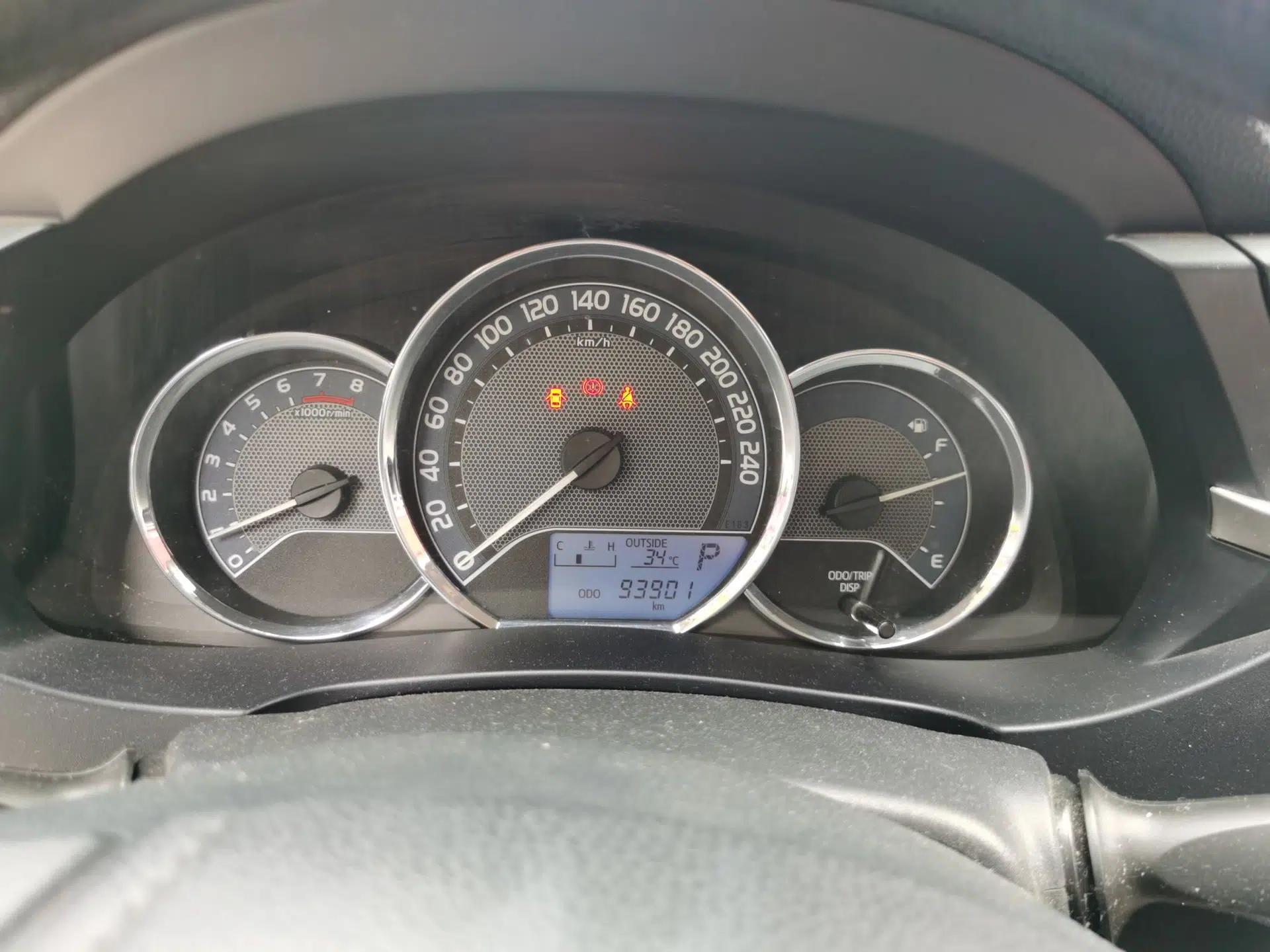 Toyota Levin 2014 1.6G CVT Elite Edition — миниатюра 11