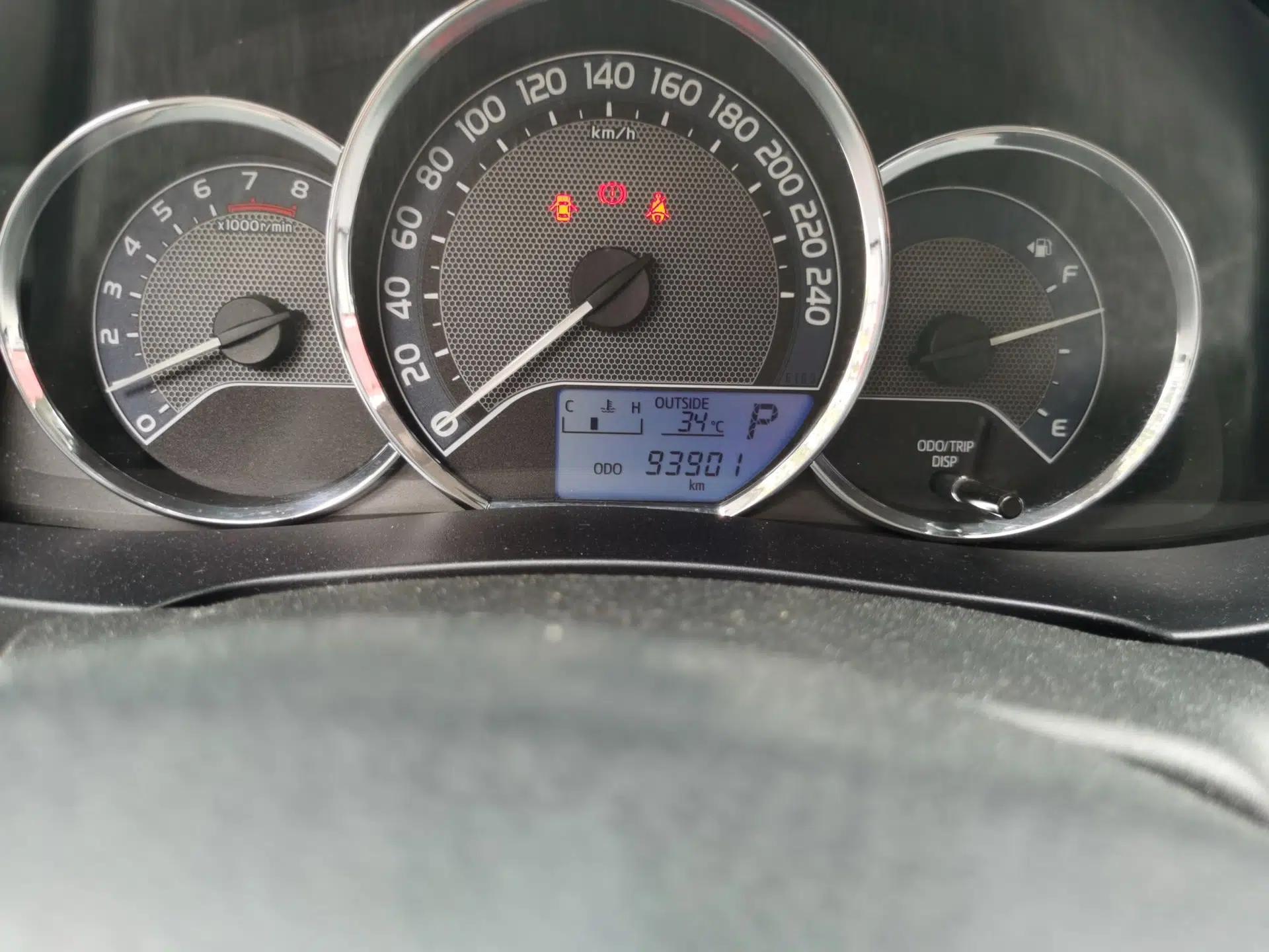 Toyota Levin 2014 1.6G CVT Elite Edition — миниатюра 12