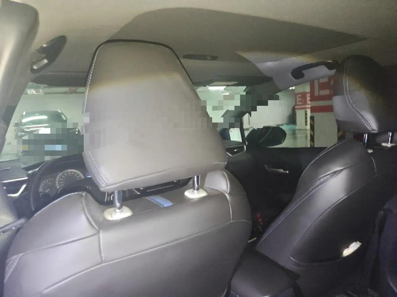 Toyota Levin 2019 185T CVT Sport Edition China V Standard — миниатюра 18