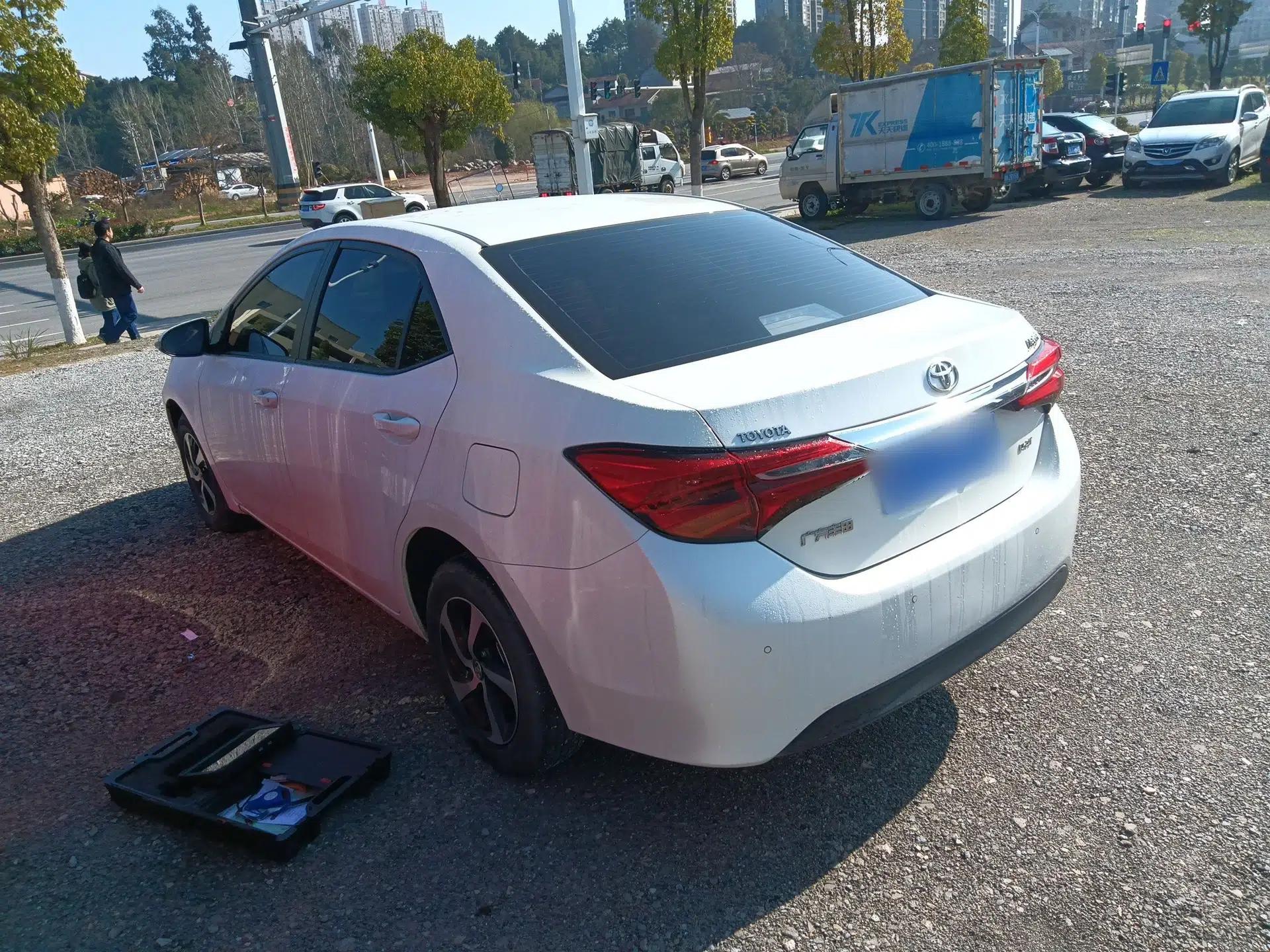 Toyota Levin 2017 Revised 185T CVT Elite Edition China V Standard — миниатюра 4