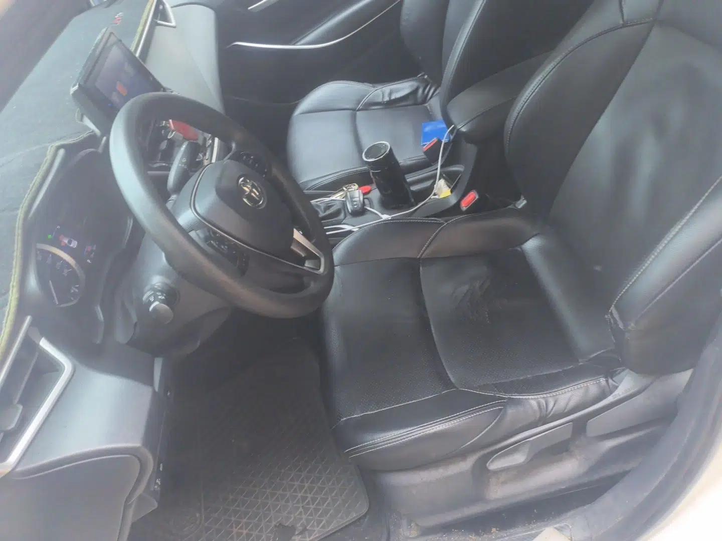 Toyota Levin 2022 Dual-Motor 1.8H E-CVT Leading Edition — миниатюра 15