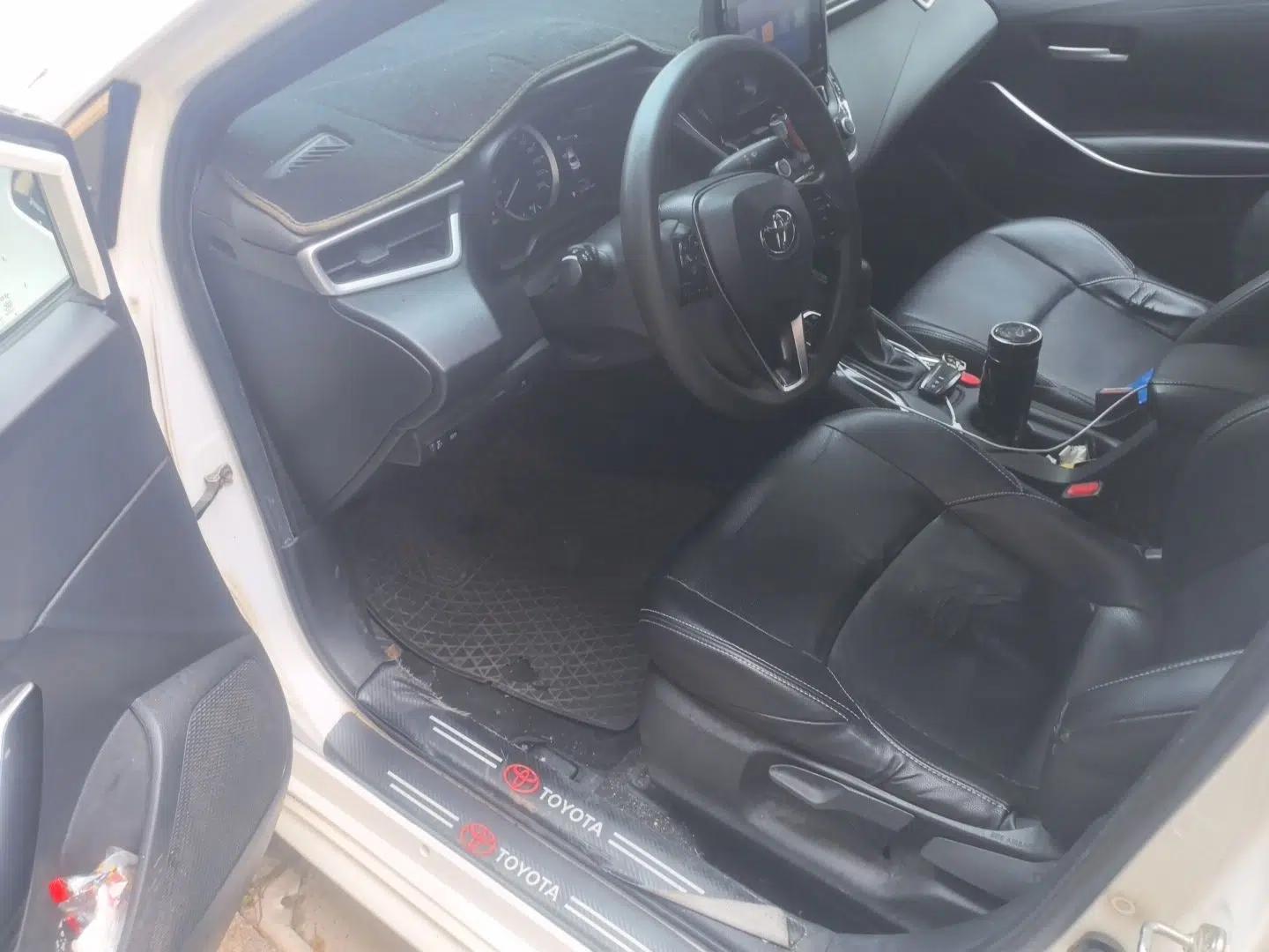 Toyota Levin 2022 Dual-Motor 1.8H E-CVT Leading Edition — миниатюра 16