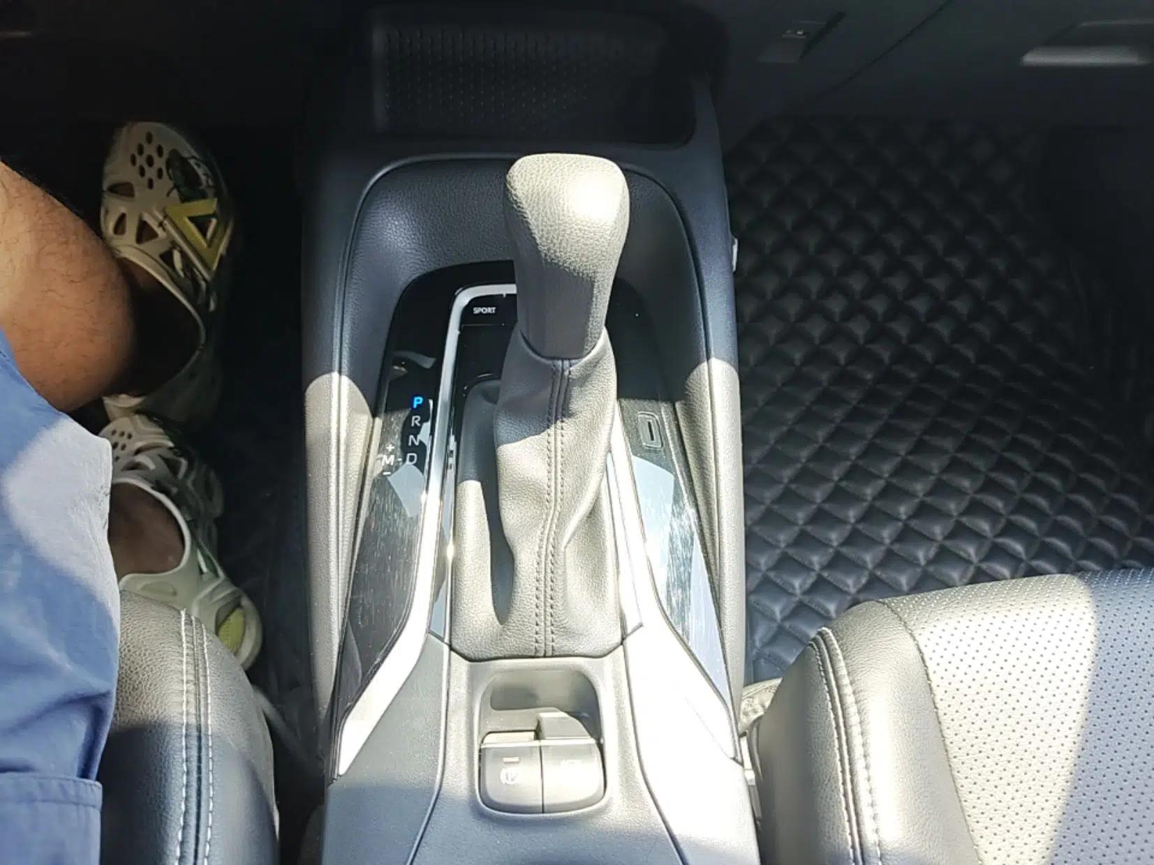 Toyota Levin 2023 185T CVT Luxury Edition — миниатюра 16