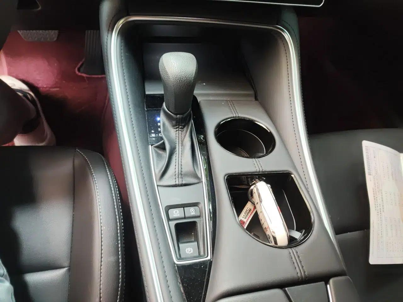 Toyota Avalon 2024 2.0L Ambition Edition — миниатюра 14