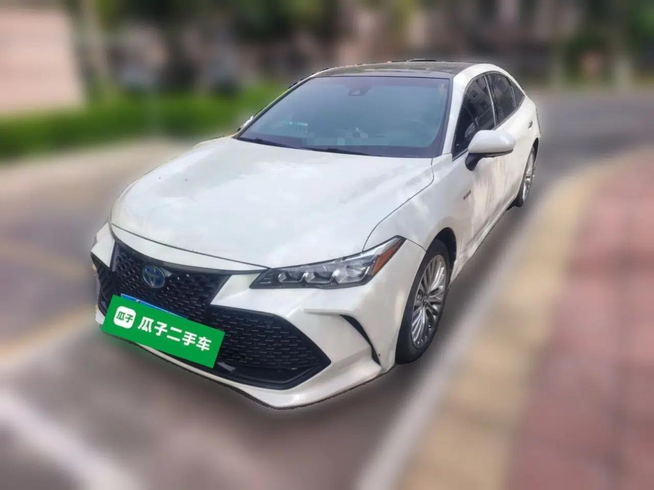 Toyota Avalon 2019 Dual-Engine 2.5L Limited Flagship Edition China VI Standard — миниатюра 1