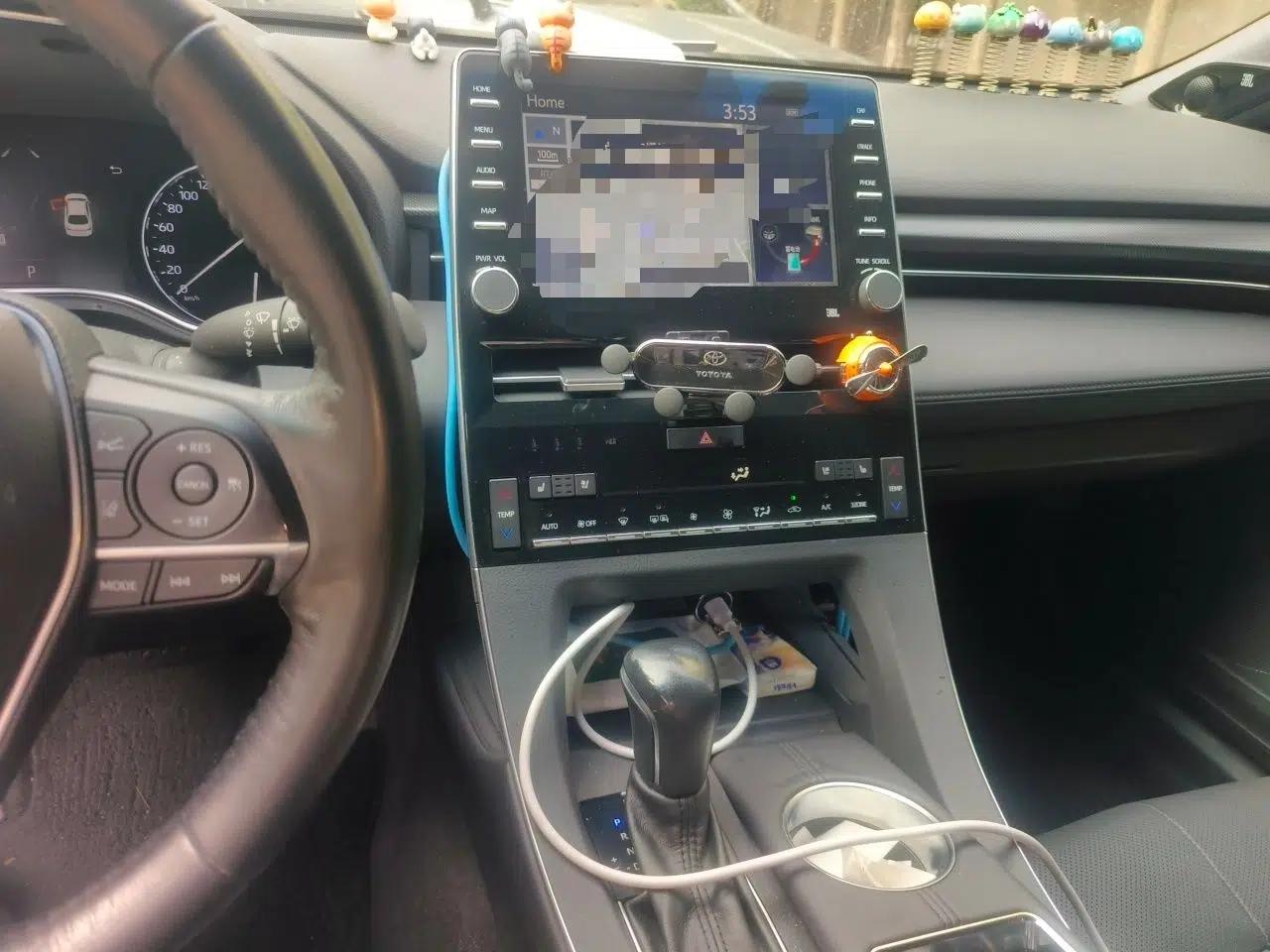 Toyota Avalon 2019 Dual-Engine 2.5L Limited Flagship Edition China VI Standard — миниатюра 12