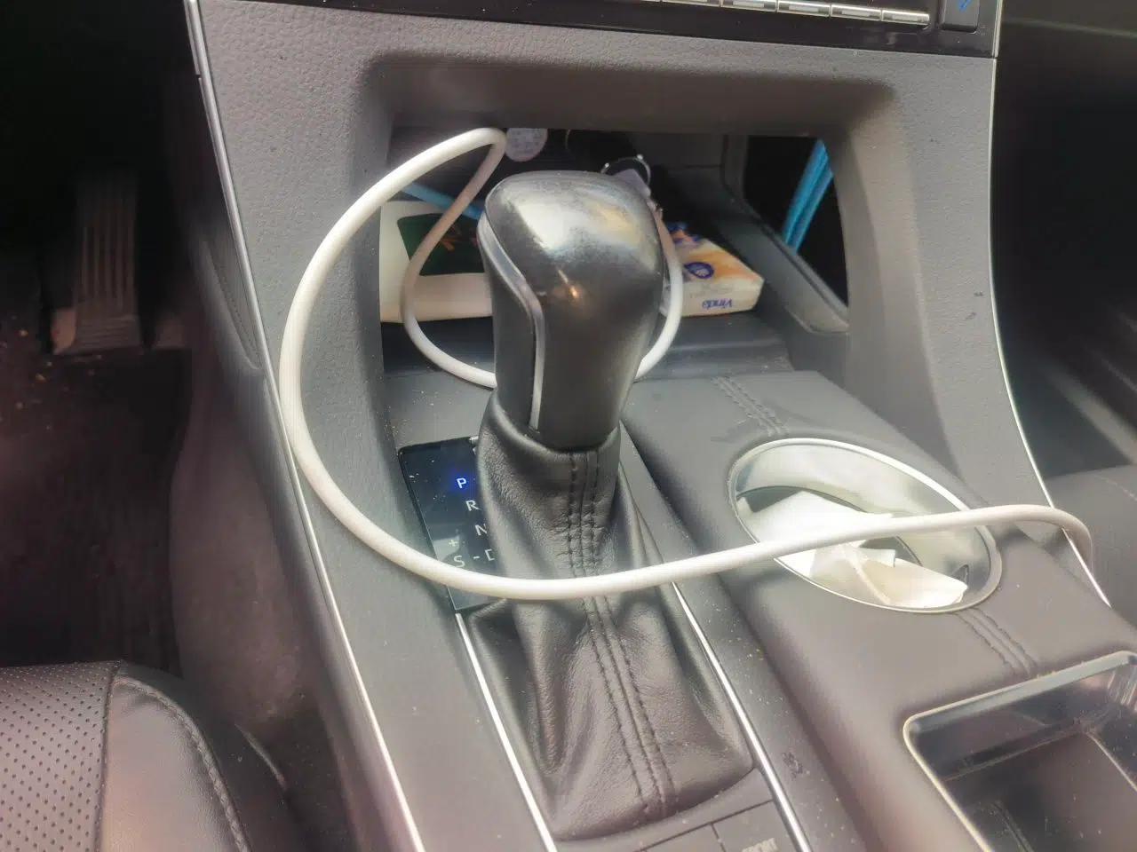 Toyota Avalon 2019 Dual-Engine 2.5L Limited Flagship Edition China VI Standard — миниатюра 13