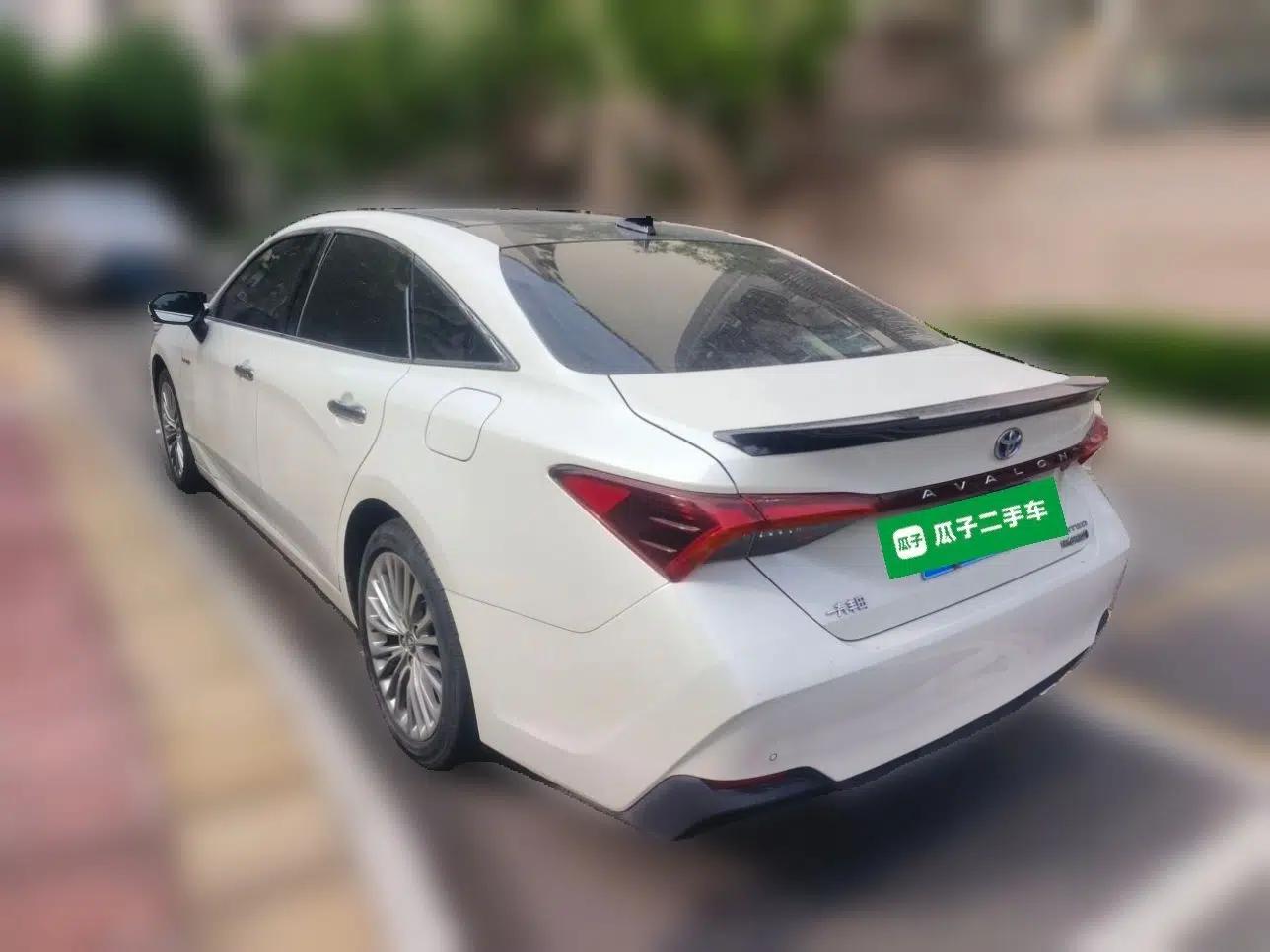 Toyota Avalon 2019 Dual-Engine 2.5L Limited Flagship Edition China VI Standard — миниатюра 4