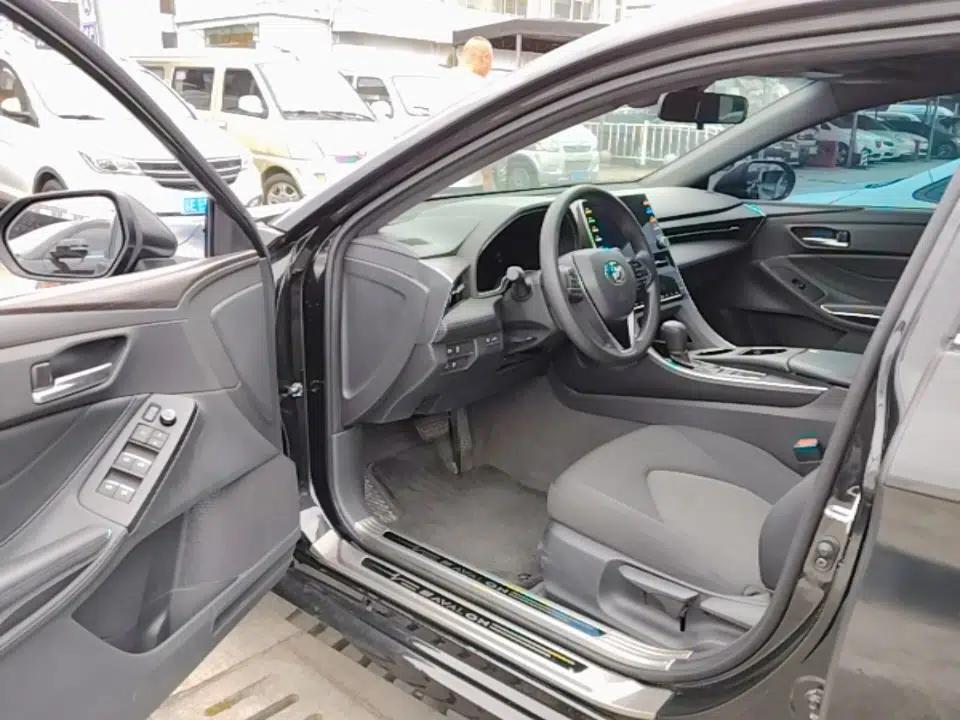 Toyota Avalon 2019 2.0L Ambition Edition China VI — миниатюра 18