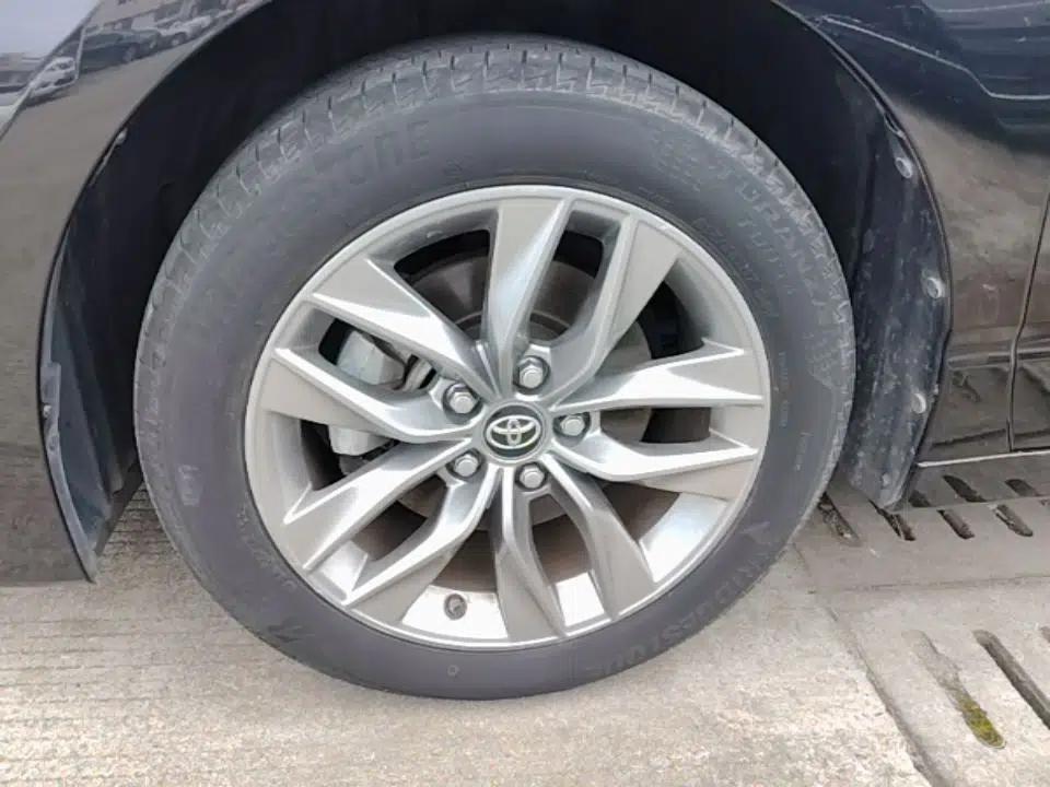 Toyota Avalon 2019 2.0L Ambition Edition China VI — миниатюра 10