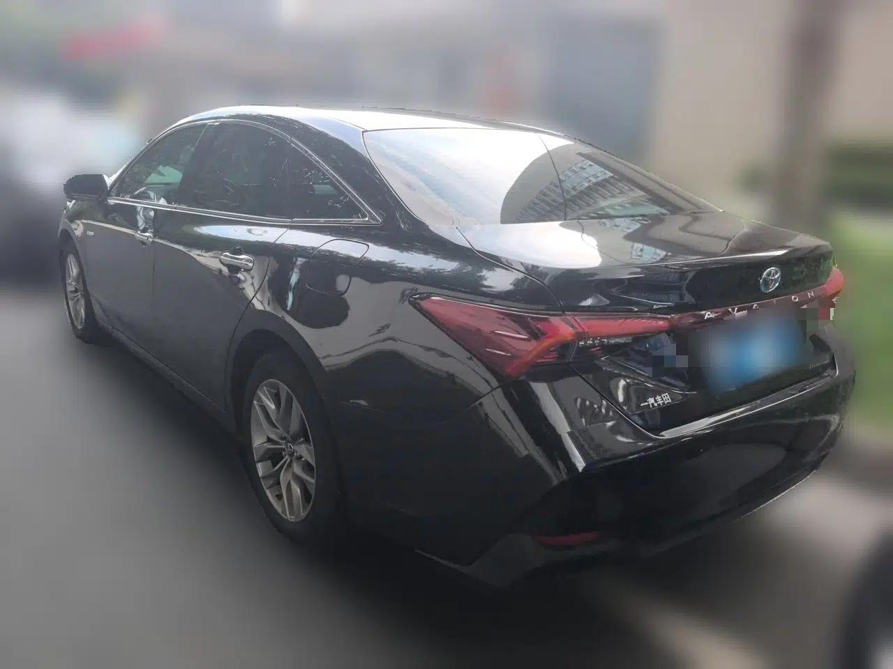 Toyota Avalon 2019 Dual-Engine 2.5L Luxury Edition China VI Standard — миниатюра 4
