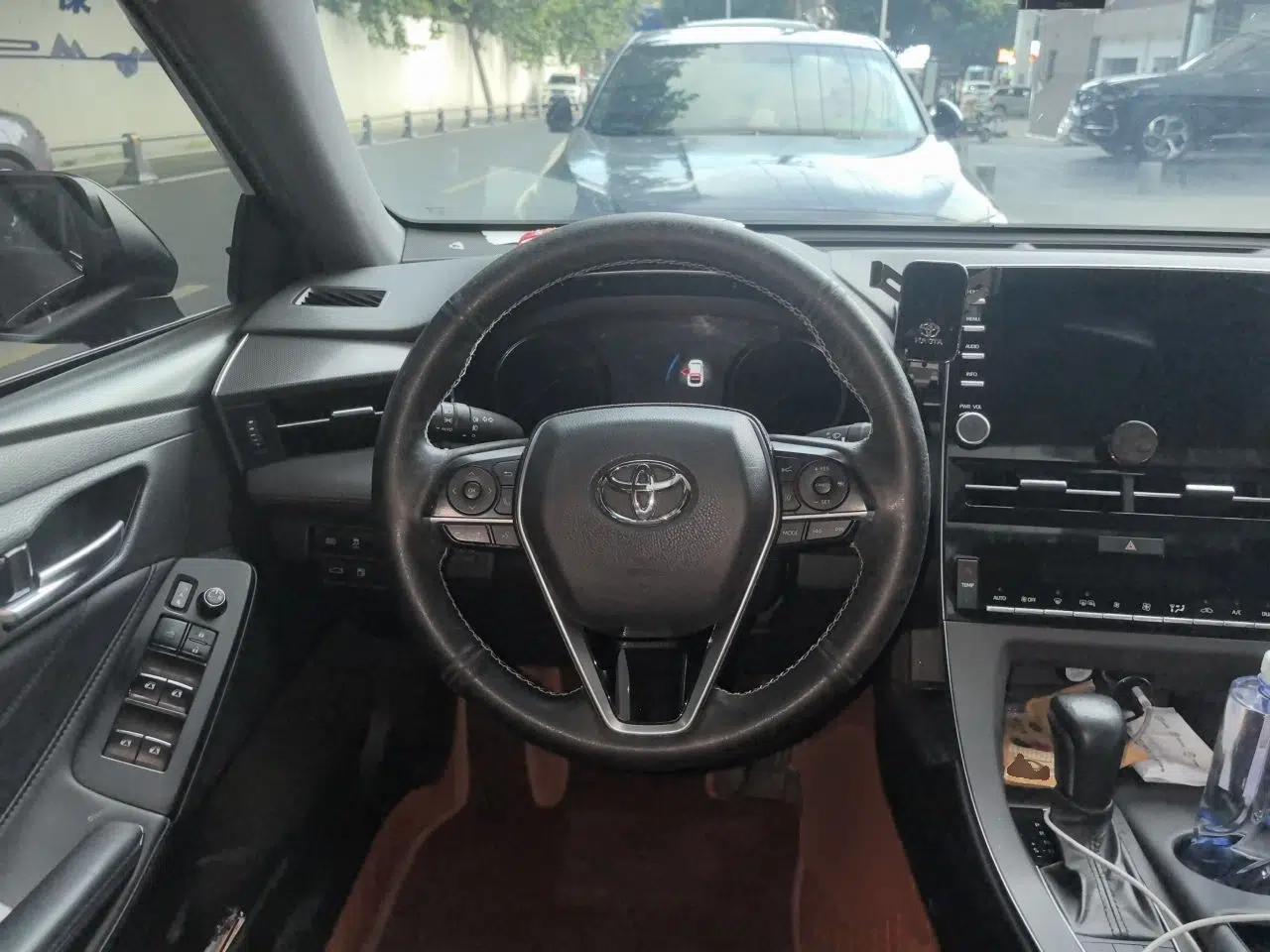 Toyota Avalon 2019 Dual-Engine 2.5L Luxury Edition China VI Standard — миниатюра 10