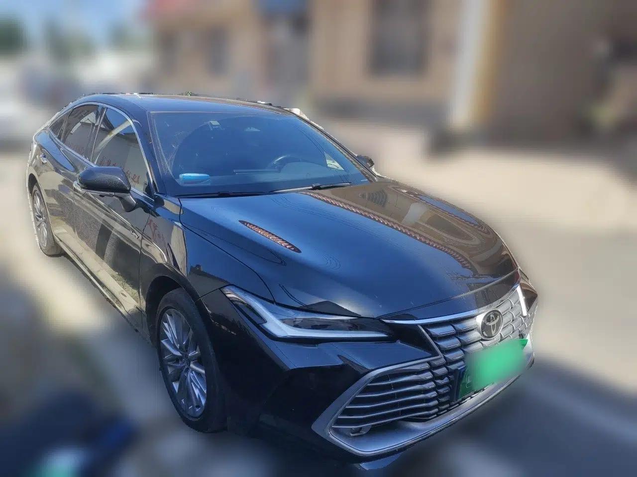 Toyota Avalon 2024 Dual-Motor 2.0L Premium Edition — миниатюра 3