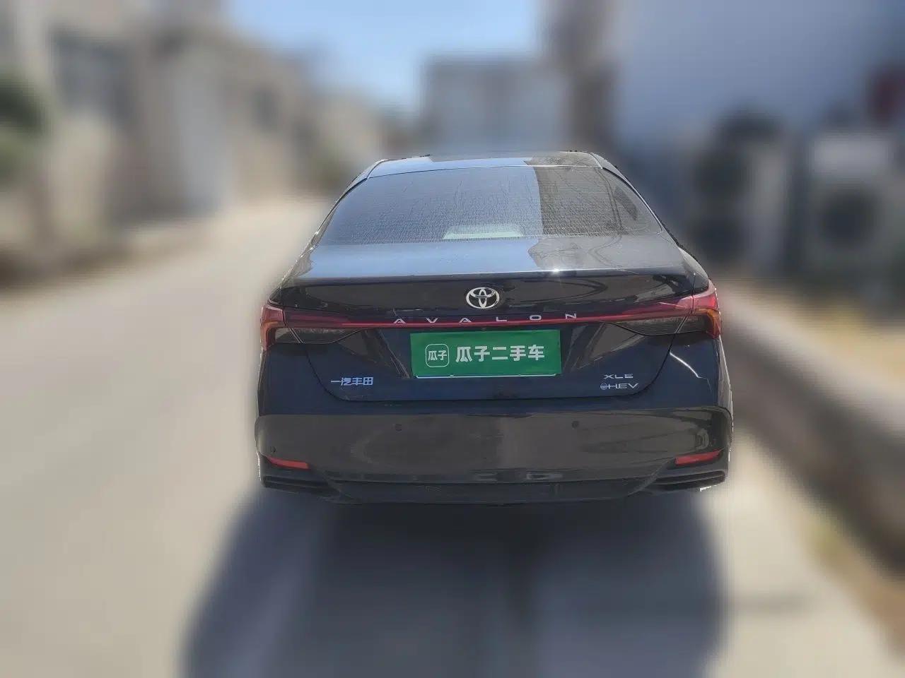 Toyota Avalon 2024 Dual-Motor 2.0L Premium Edition — миниатюра 5
