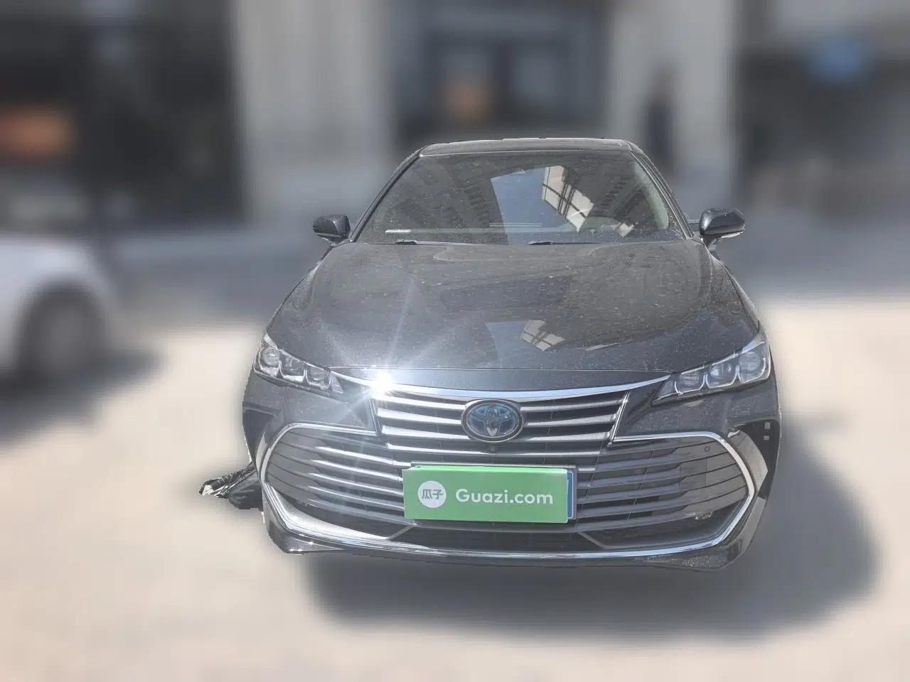 Toyota Avalon 2019 Dual-Engine 2.5L XLE Prestige Version China VI Standard — миниатюра 2