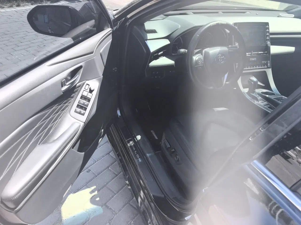 Toyota Avalon 2019 Dual-Engine 2.5L XLE Prestige Version China VI Standard — миниатюра 16