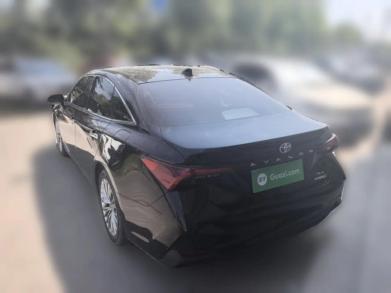 Toyota Avalon 2019 Dual-Engine 2.5L XLE Prestige Version China VI Standard — миниатюра 4