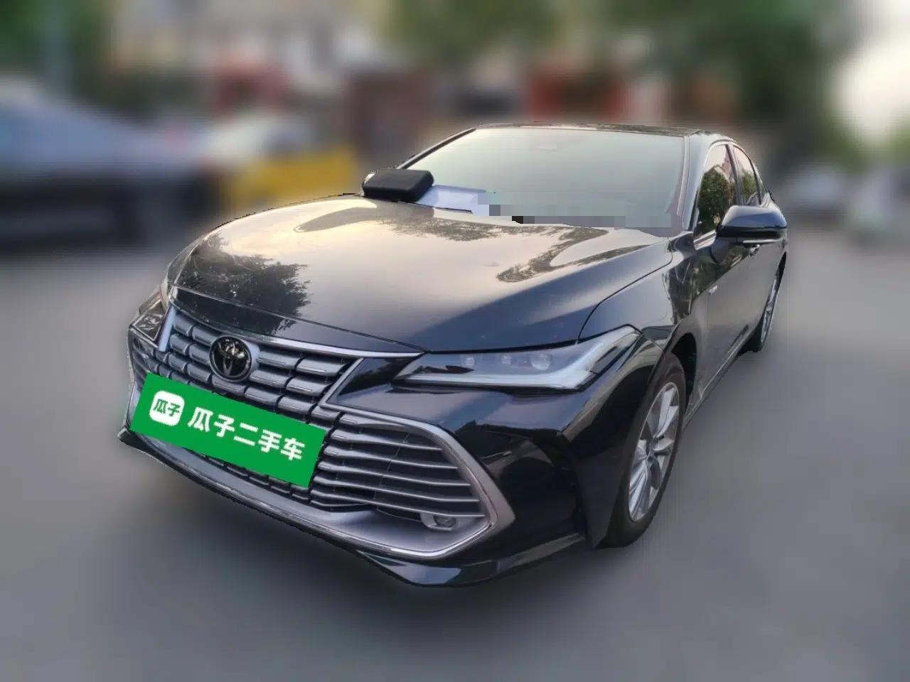 Toyota Avalon 2024 Dual-Motor 2.0L Premium Edition — миниатюра 1