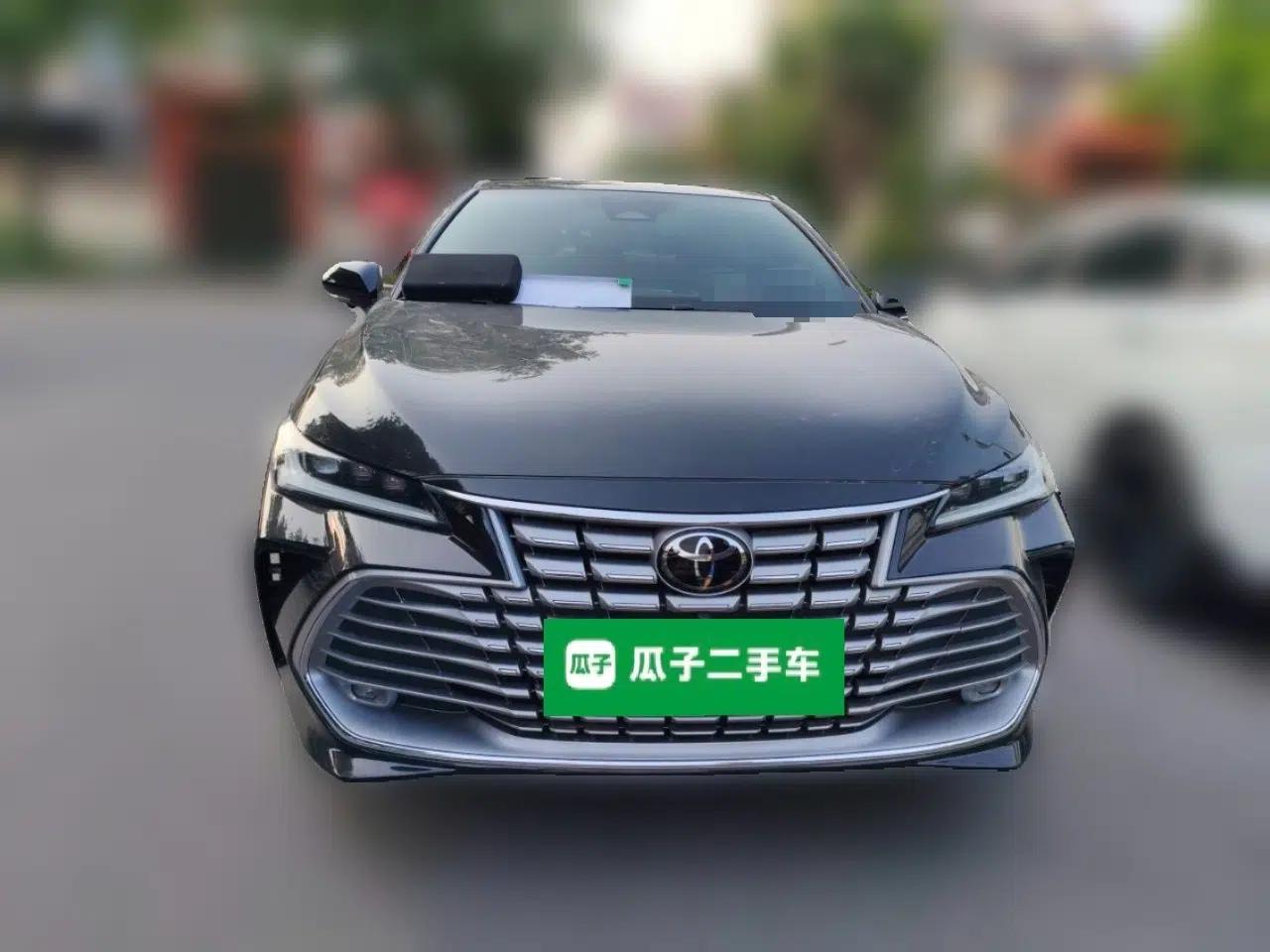 Toyota Avalon 2024 Dual-Motor 2.0L Premium Edition — миниатюра 2