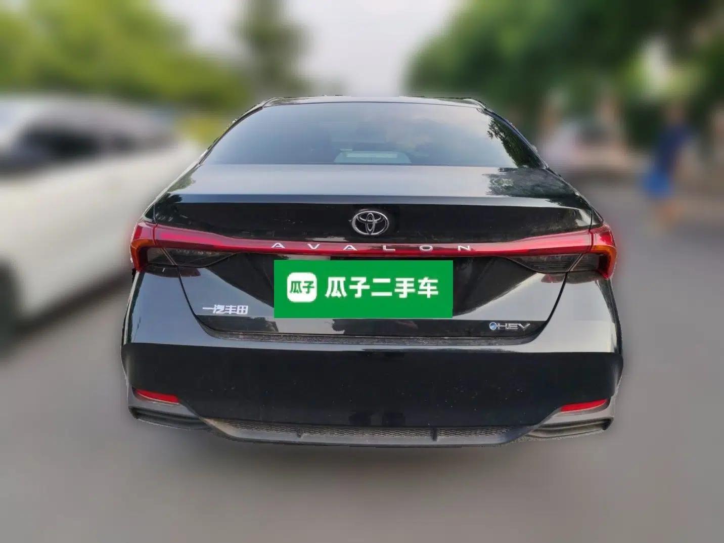 Toyota Avalon 2024 Dual-Motor 2.0L Premium Edition — миниатюра 5