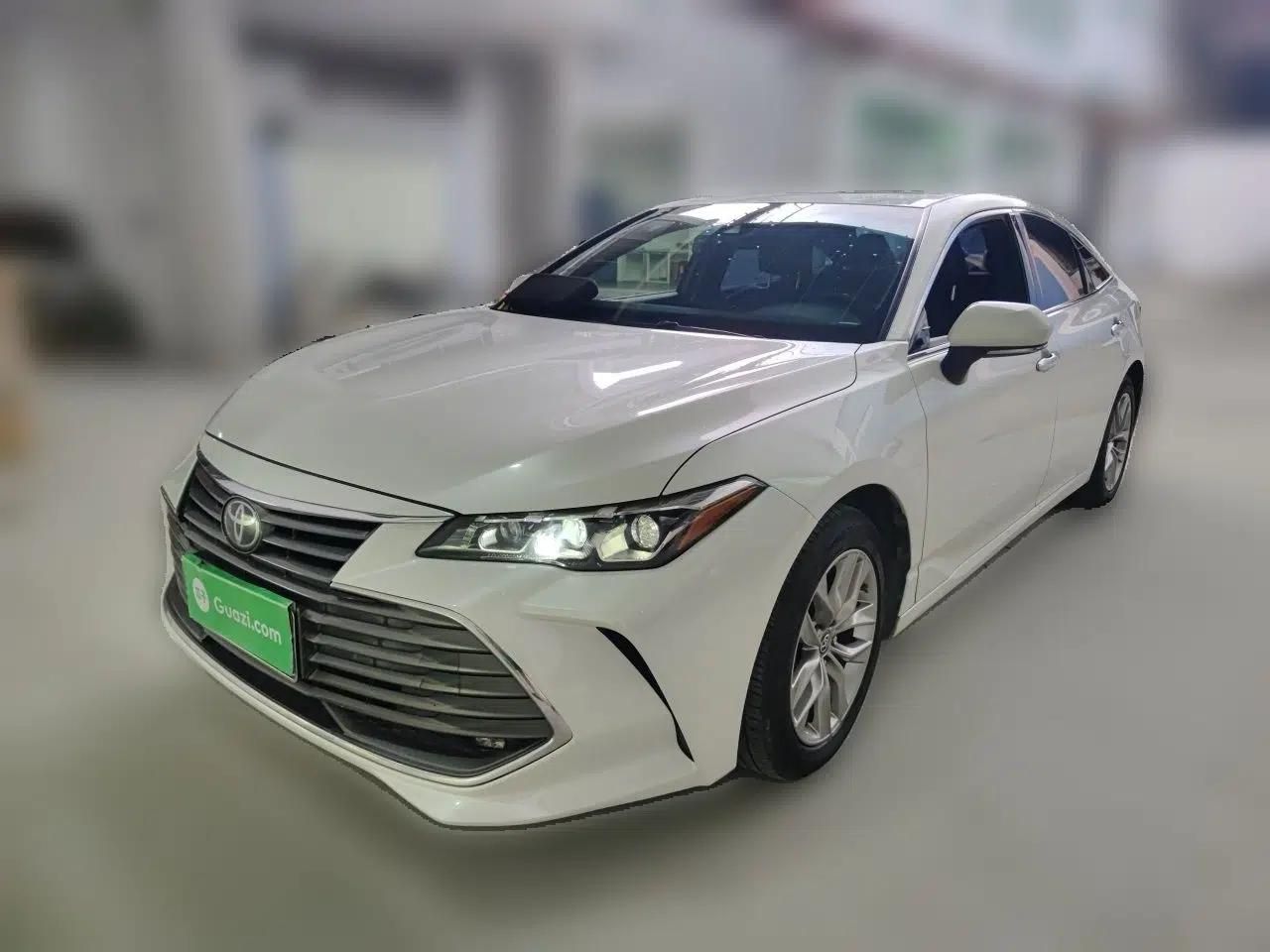 Toyota Avalon 2019 2.0L Luxury Edition China VI Standard — миниатюра 1
