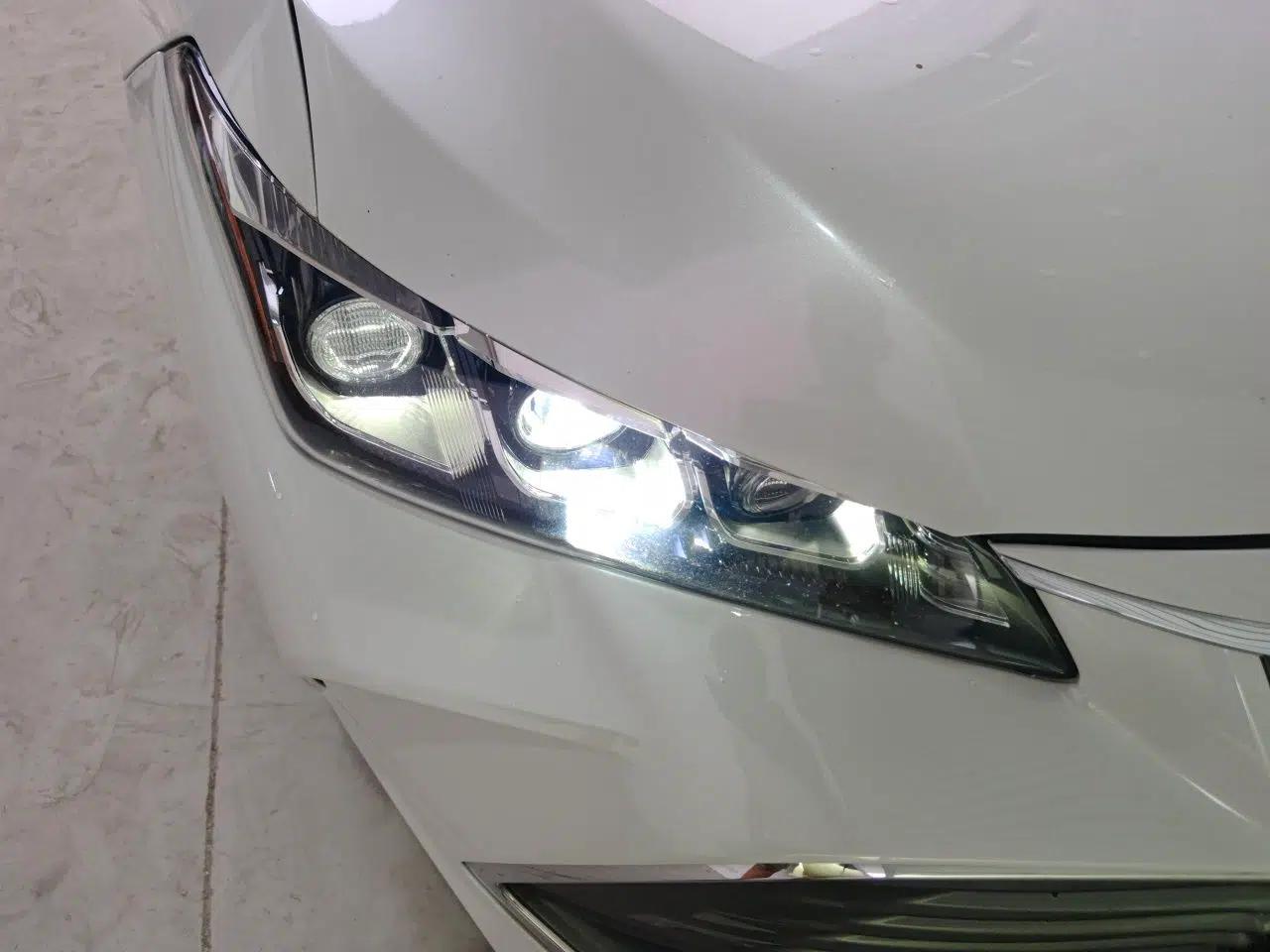 Toyota Avalon 2019 2.0L Luxury Edition China VI Standard — миниатюра 7