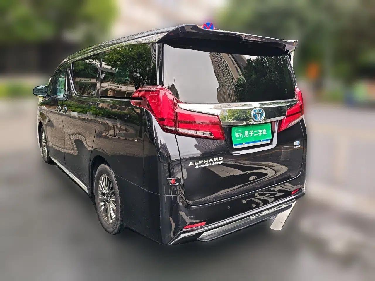 Toyota Vellfire 2021 Crown Dual-Engine 2.5L HV Supreme Edition — миниатюра 4