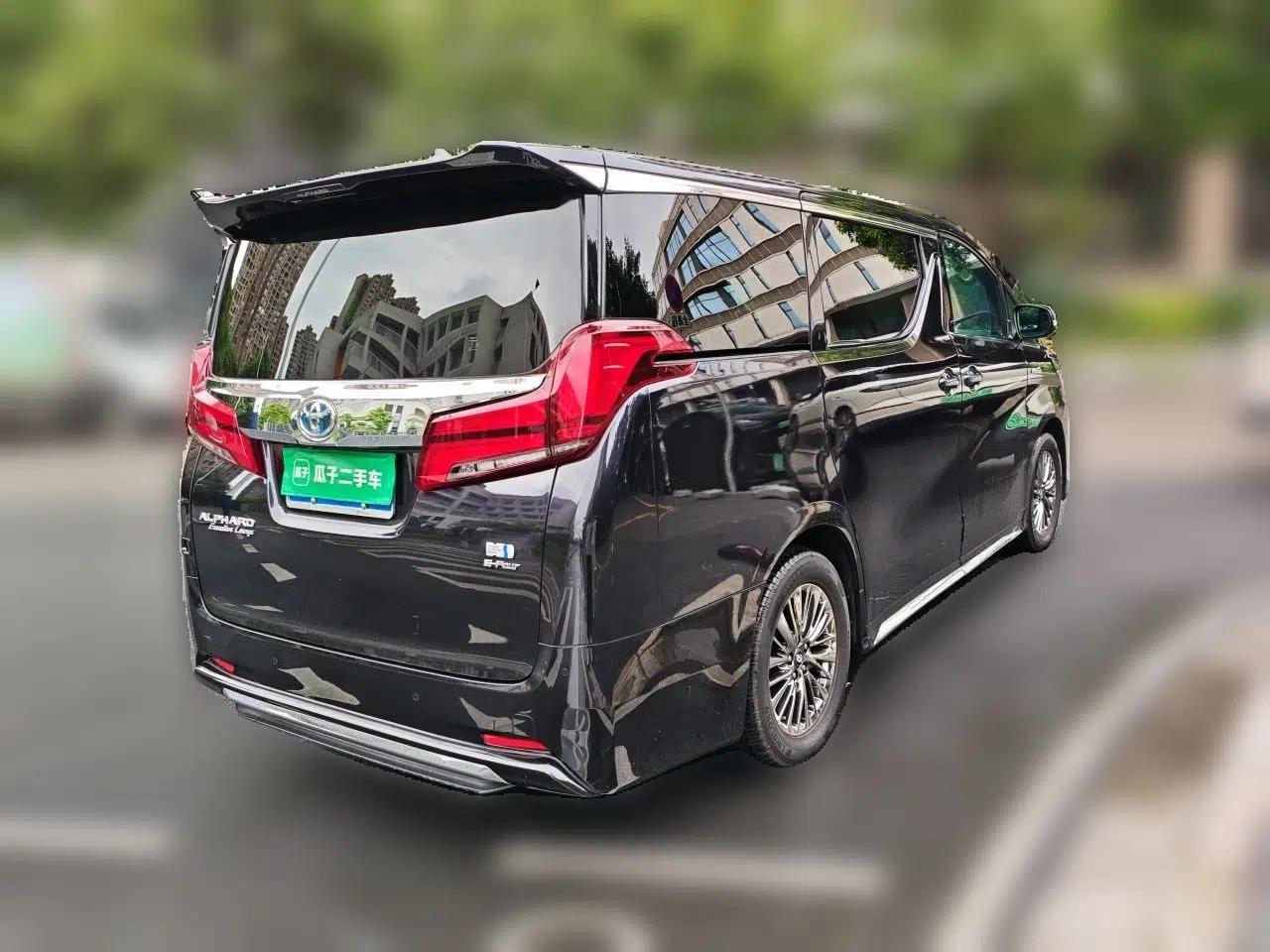 Toyota Vellfire 2021 Crown Dual-Engine 2.5L HV Supreme Edition — миниатюра 6