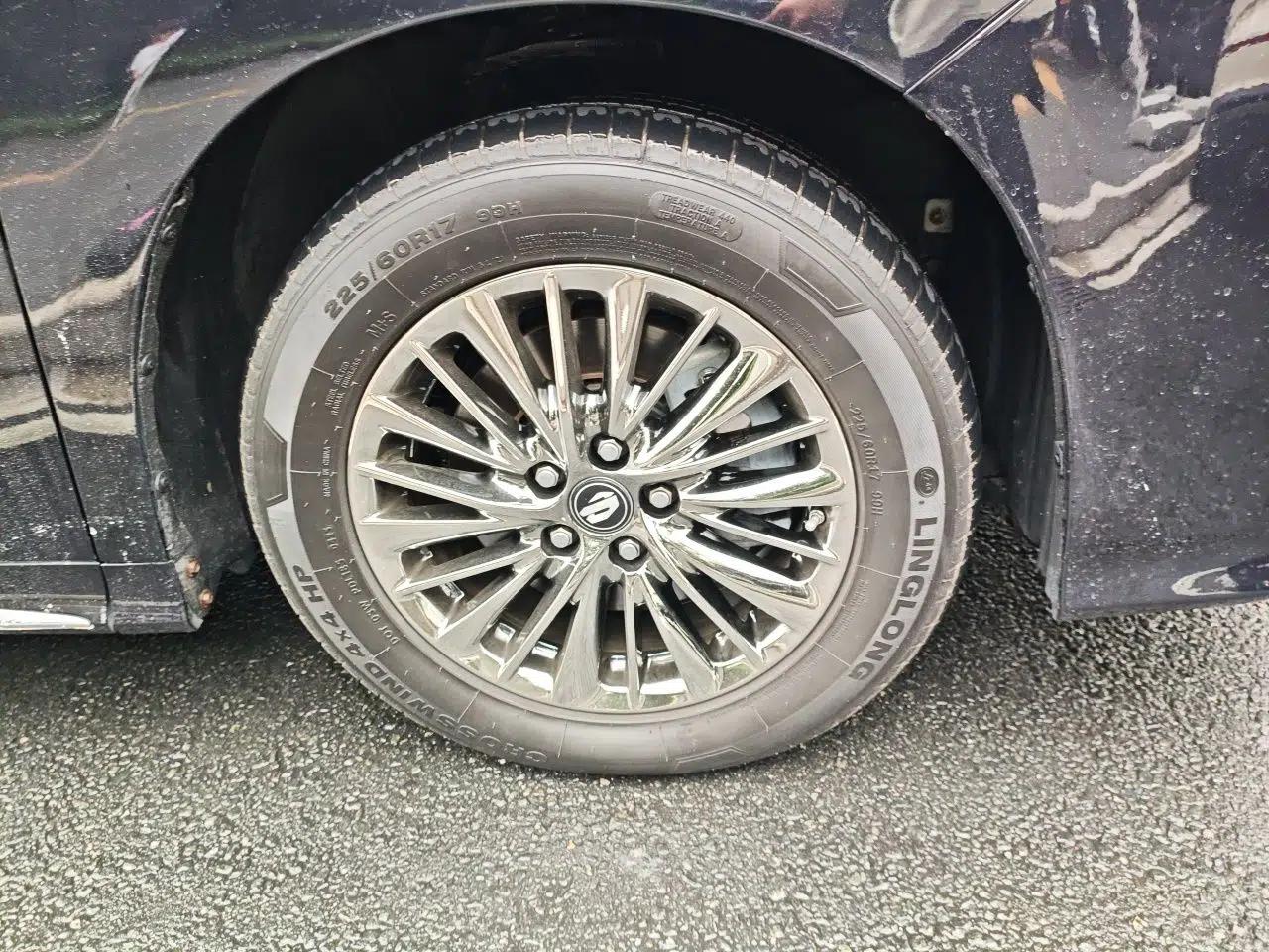 Toyota Vellfire 2021 Crown Dual-Engine 2.5L HV Supreme Edition — миниатюра 8