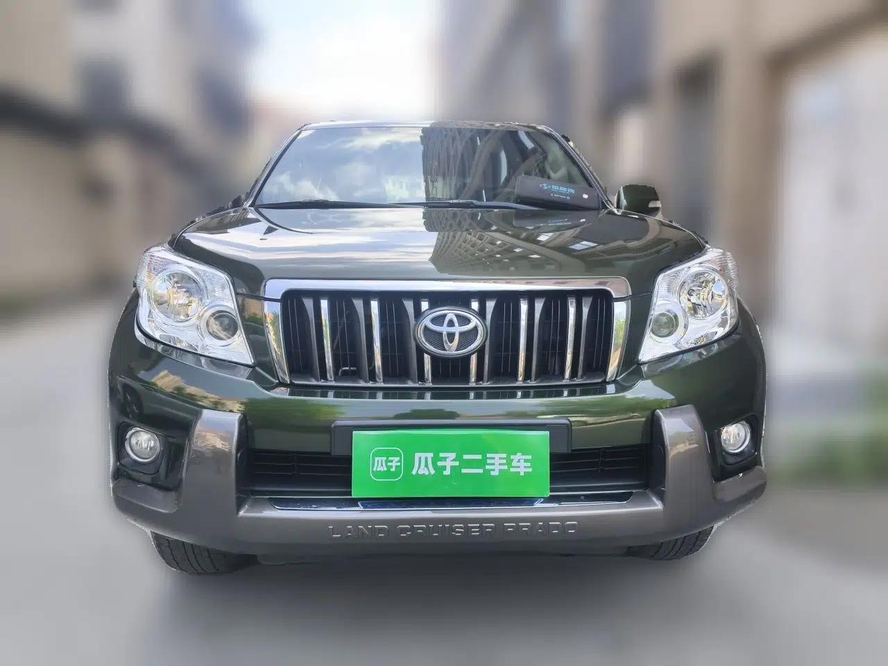 Toyota Prado 2010 2.7L Automatic Standard Edition — миниатюра 2