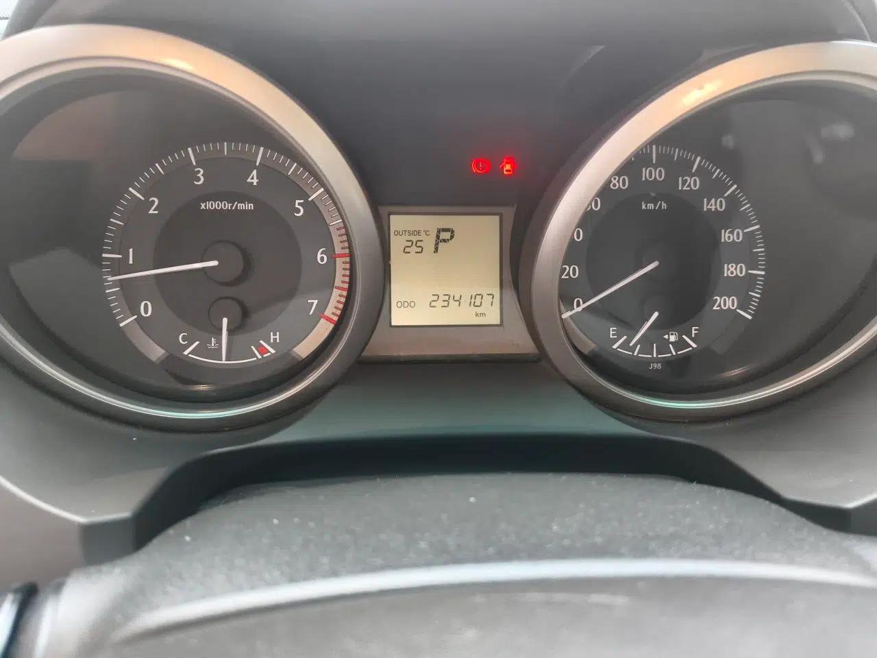 Toyota Prado 2010 2.7L Automatic Standard Edition — миниатюра 12