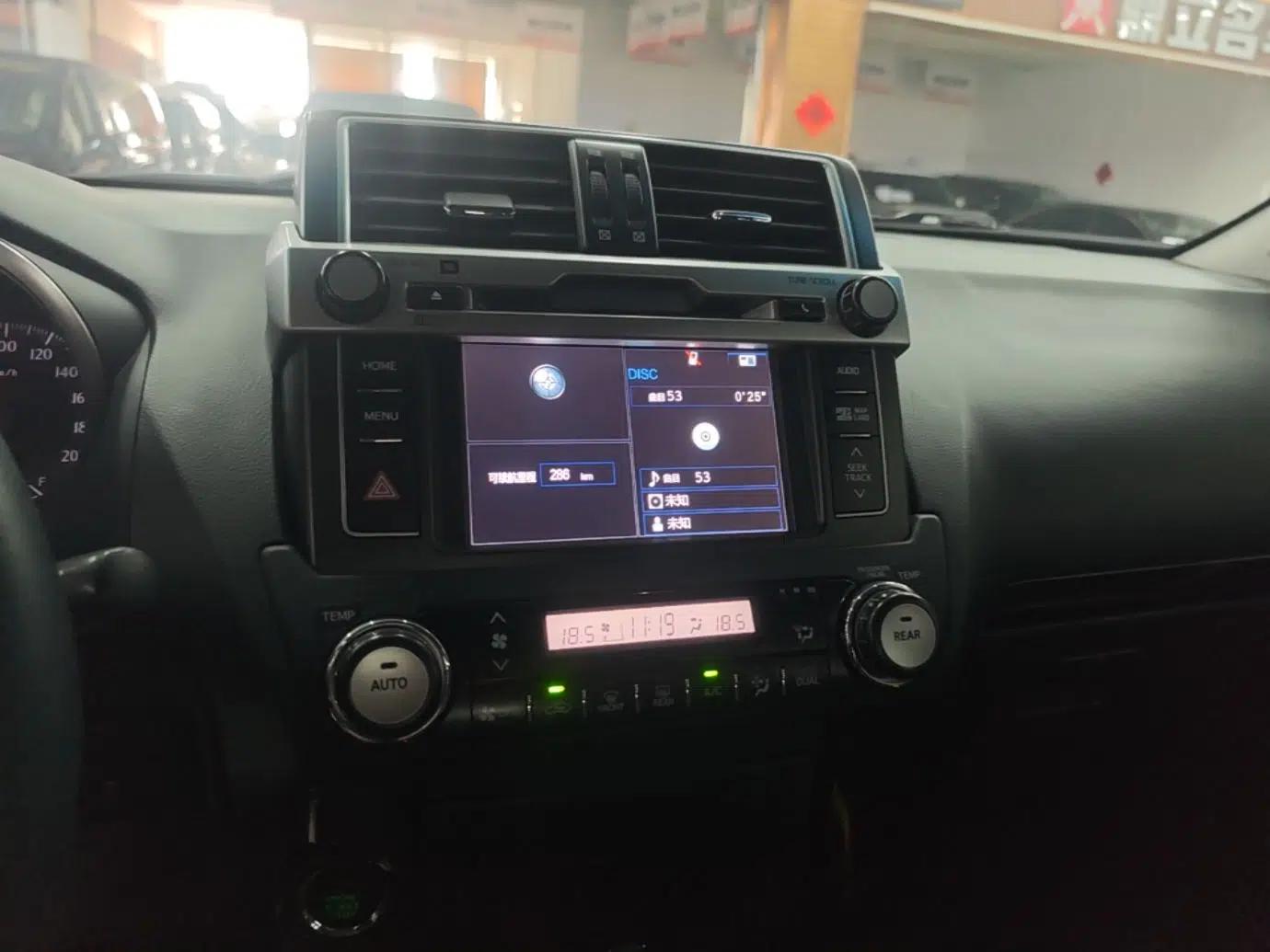 Toyota Prado 2016 2.7L Automatic Luxury Edition — миниатюра 15