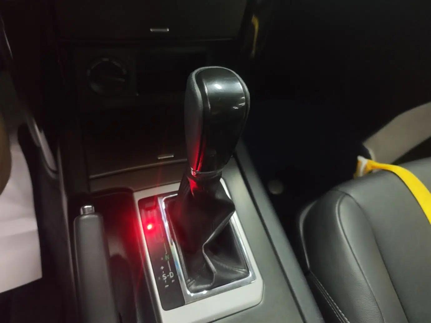 Toyota Prado 2016 2.7L Automatic Luxury Edition — миниатюра 16