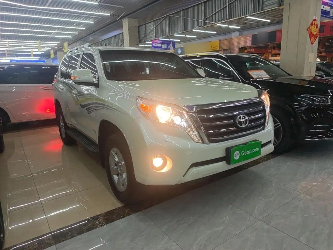 Toyota Prado 2016 2.7L Automatic Luxury Edition — миниатюра 3