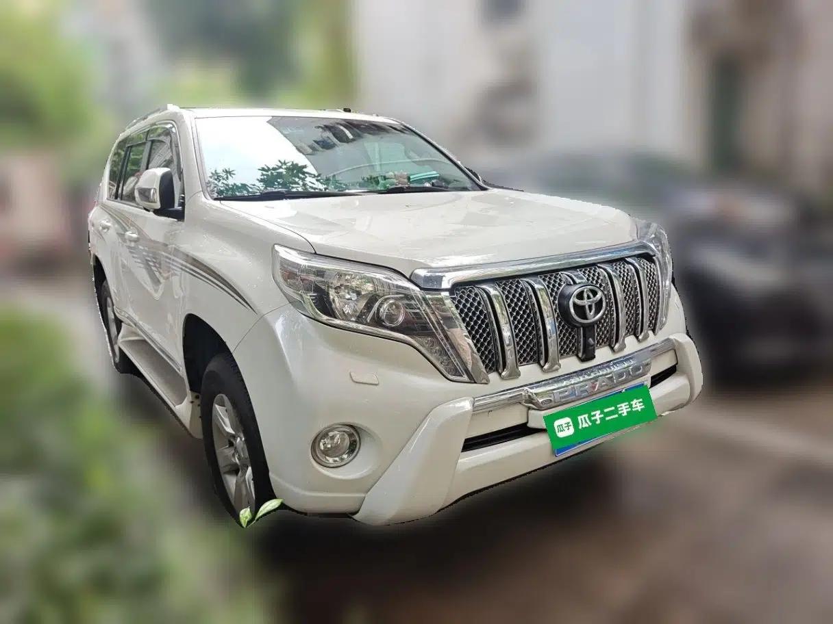 Toyota Prado 2015, 2.7L gasoline, 7-seater parallel import (9 airbags with refrigerator) — миниатюра 3