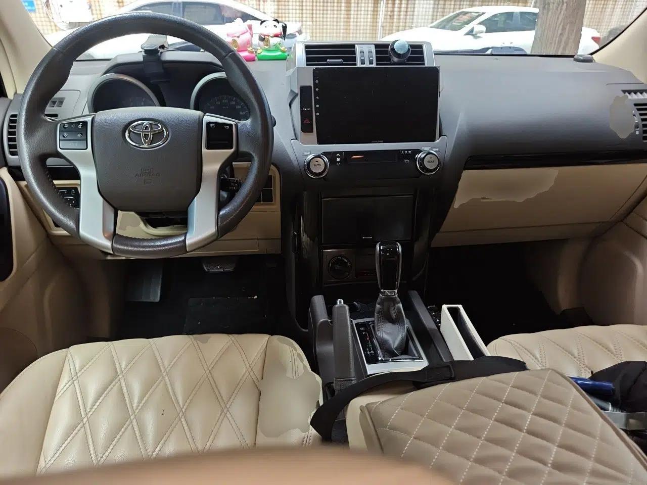 Toyota Prado 2015, 2.7L gasoline, 7-seater parallel import (9 airbags with refrigerator) — миниатюра 9
