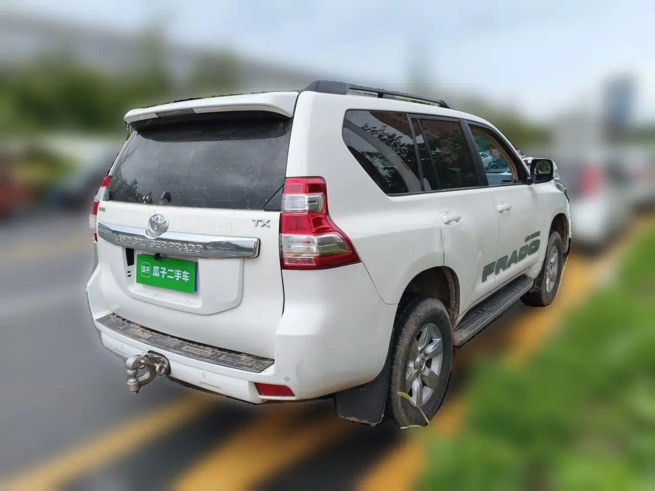 Toyota Prado 2014 4.0L Automatic TX-L — миниатюра 6
