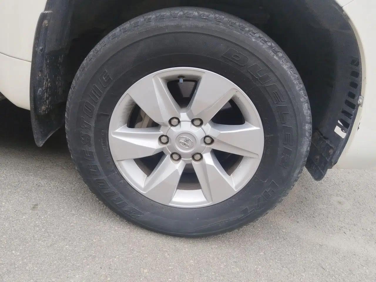 Toyota Prado 2018 2.7L Parallel Import — миниатюра 8
