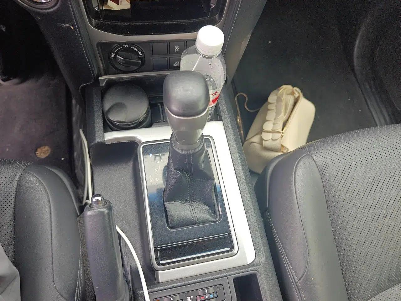 Toyota Prado 2018 3.5L Automatic TX-L with Rear-Mounted Spare Tire — миниатюра 14