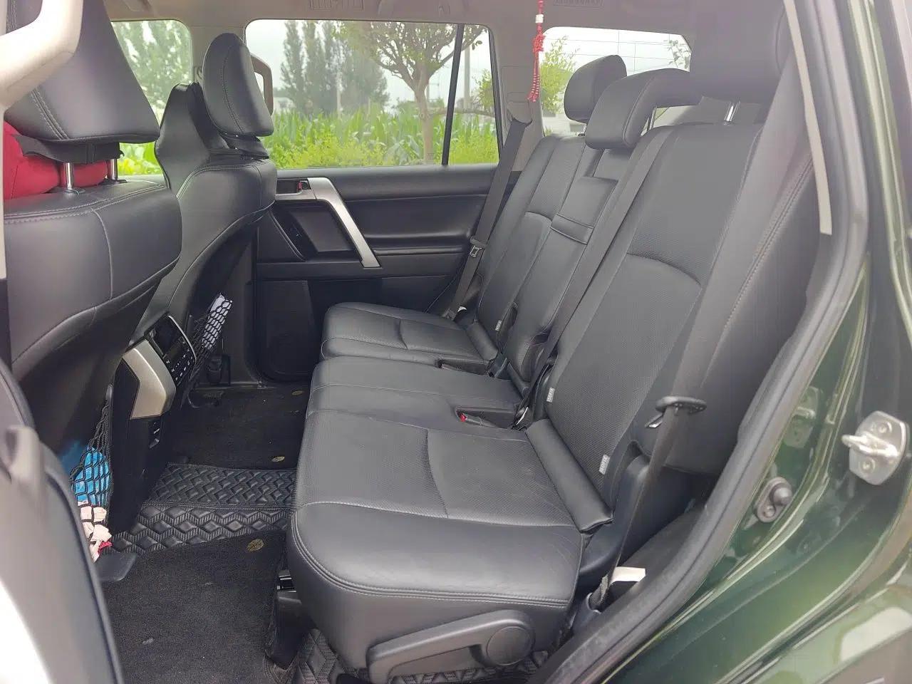 Toyota Prado 2018 3.5L Automatic TX-L with Rear-Mounted Spare Tire — миниатюра 17