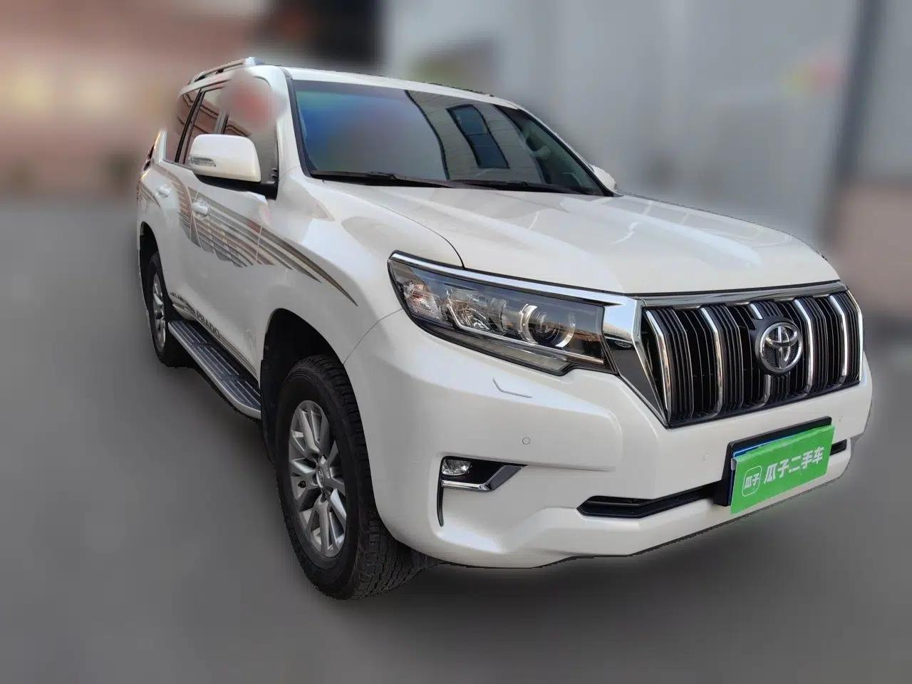 Toyota Prado 2019 3.5L Automatic TX-L Deluxe Edition with Rear-Mounted Spare Tire — миниатюра 3