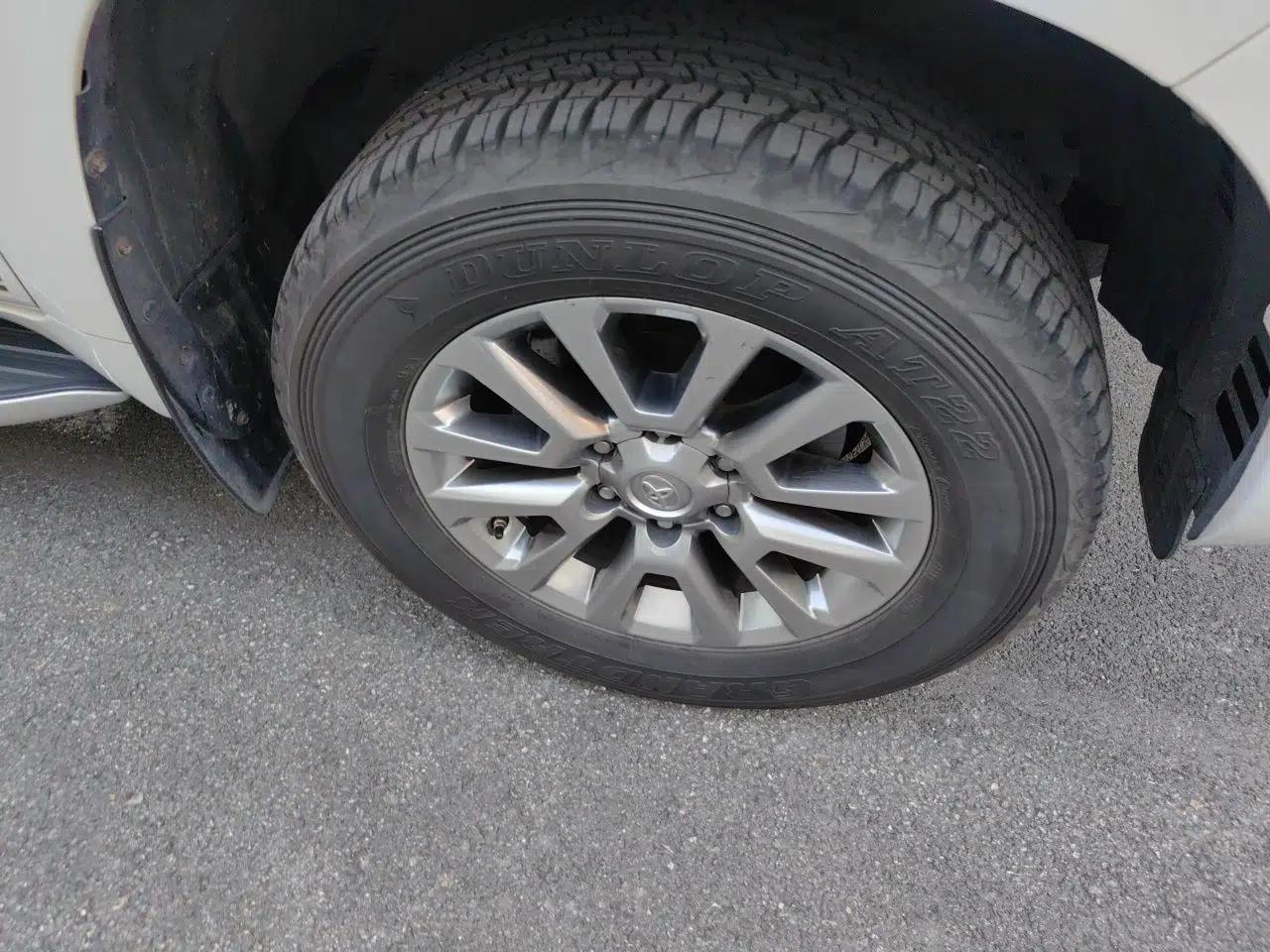 Toyota Prado 2019 3.5L Automatic TX-L Deluxe Edition with Rear-Mounted Spare Tire — миниатюра 8